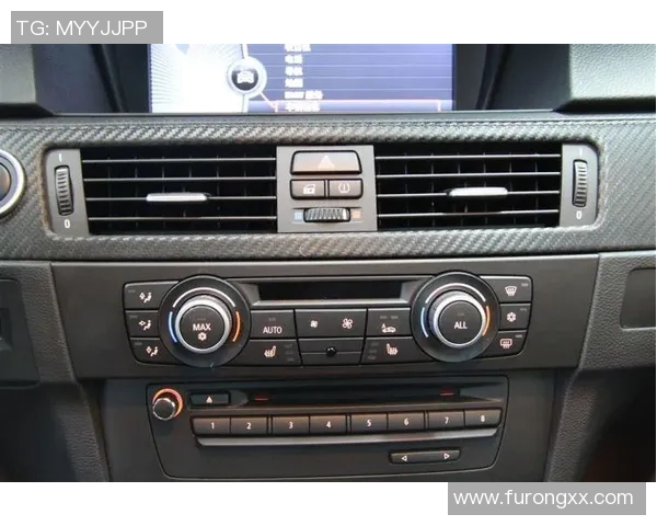 足球巨星画像限量收藏热销揭秘球迷争相竞购珍藏佳品